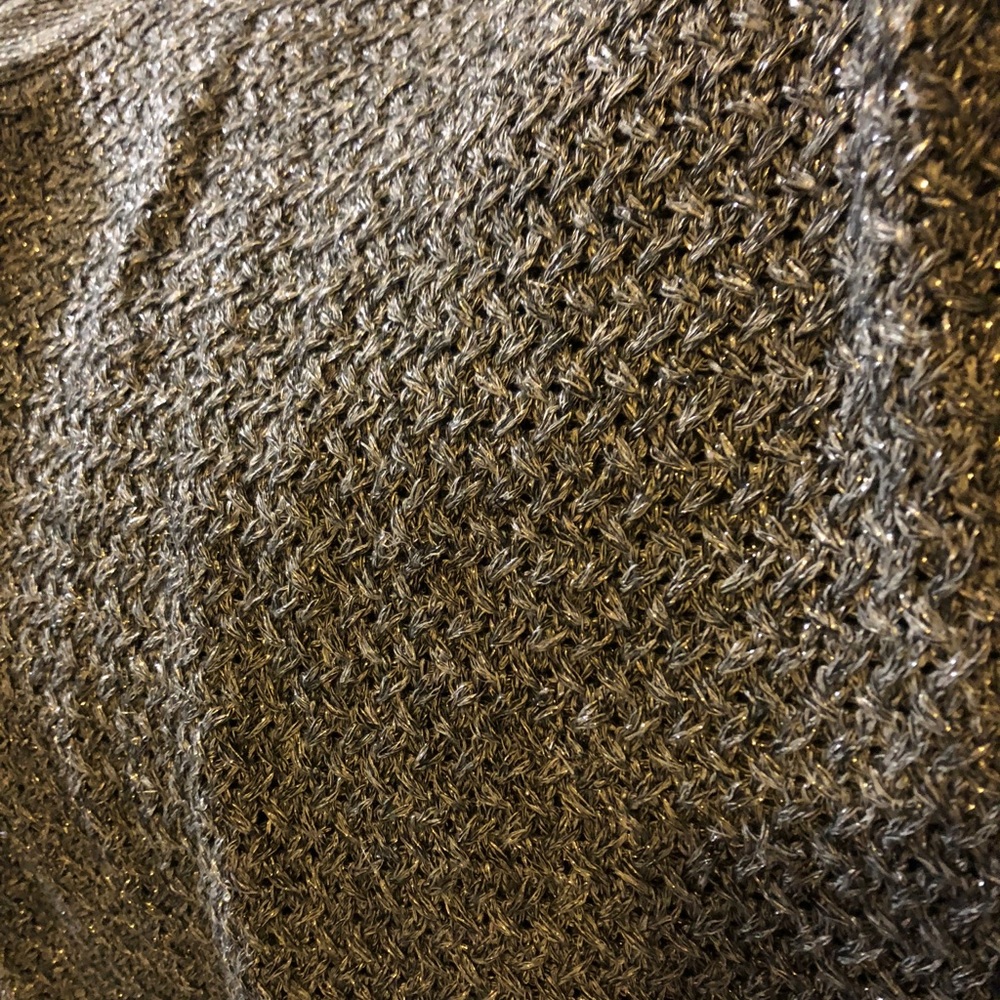 Glittery sweater size Medium - Picture 2 of 8